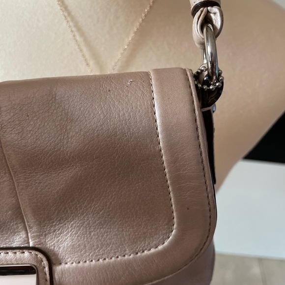 Coach Vintage Limited edition pearl mini bag. The Kristin Metalic pearl hobo - Picture 12 of 12